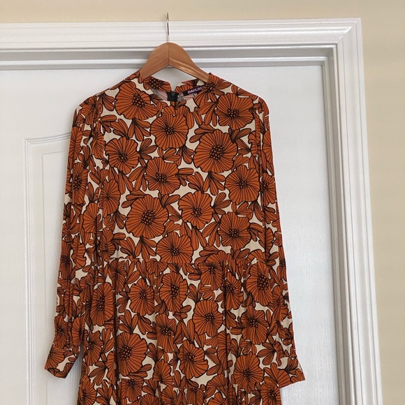 EmmyLou Loves dress - Picture 3 of 4